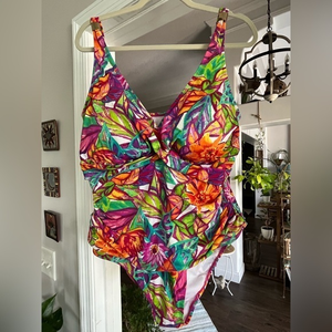 LAUREN Ralph‎ Lauren Bold Floral One Piece Swimsuit Size 20W